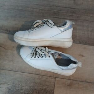 Nero Giardini Women's Leather Sneakers. Made in Italy.  Size 37